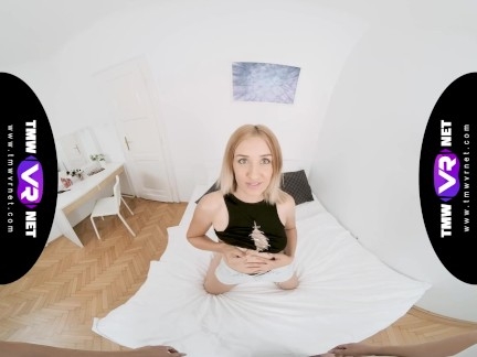 Софи Отис кончает в рот